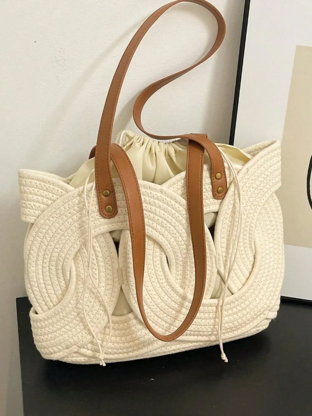 White Hollow Woven Women's Large Capacity Beach Drawstring Tote Bag